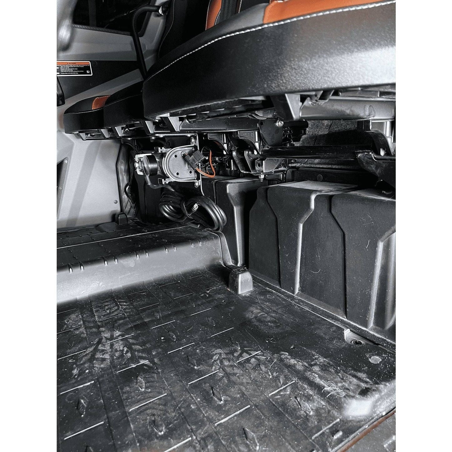 Can Am Defender (2017+) Adventure Air Compressor Kit