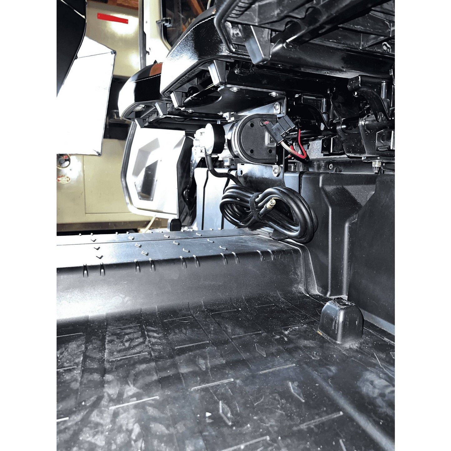 Can Am Defender (2017+) Adventure Air Compressor Kit