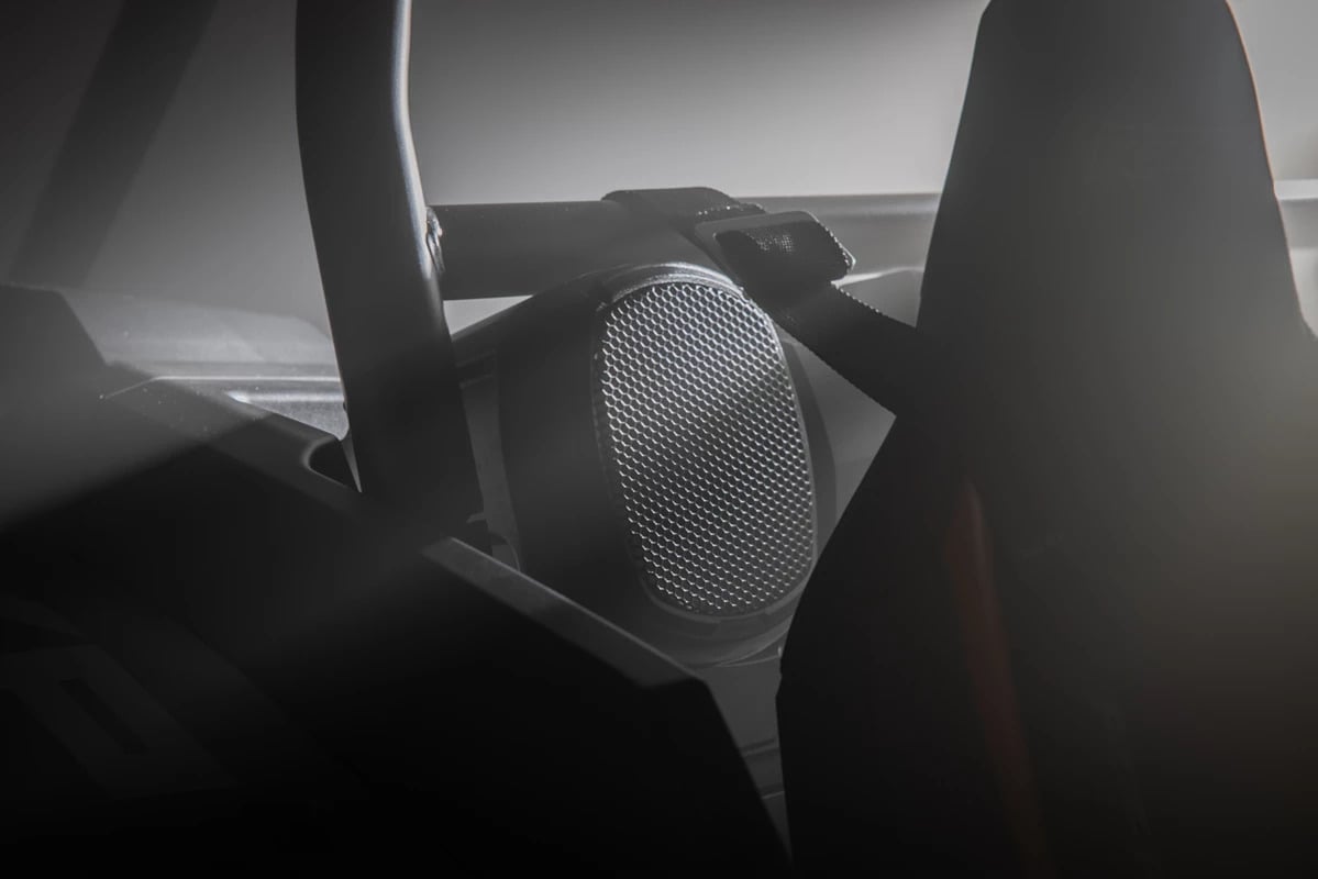 Polaris 2024 RZR XP 1000 Audio Upgrade by Rockford Fosgate - Stage 3