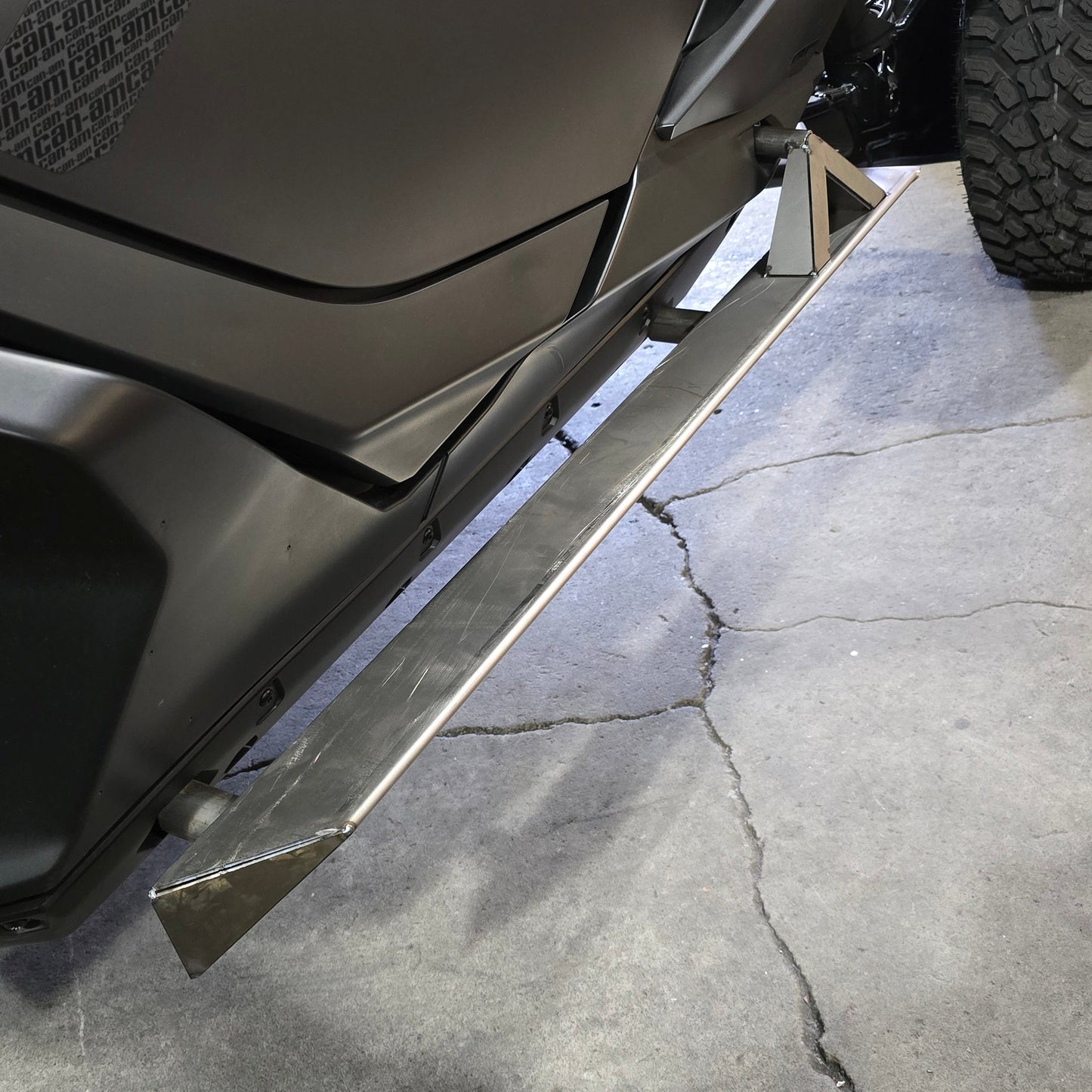 Can-Am Maverick R 2-Seat Rock Slider Steps Stock