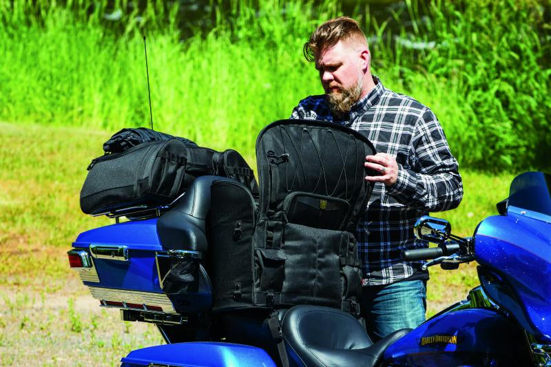 Kuryakyn Momentum Wanderer Seat Bag for Touring Bikes with Trunk – 60L Capacity