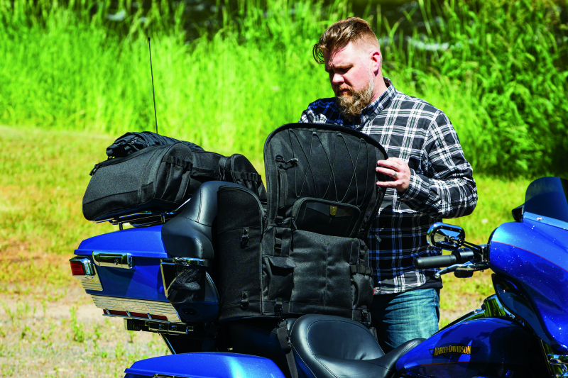 Kuryakyn Momentum Wanderer Seat Bag for Touring Bikes with Trunk – 60L Capacity