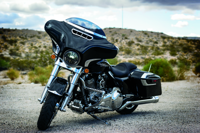 Kuryakyn Smooth Windshield Trim for Harley-Davidson Touring Models – Chrome Finish (Part #1387)