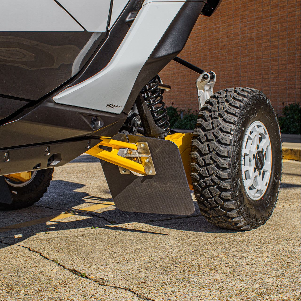 Can Am Maverick R Trailing Arm Rock Guard Kit