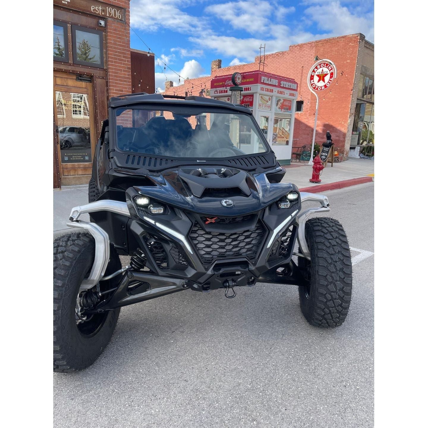 Can Am Maverick R Vented Glass Windshield