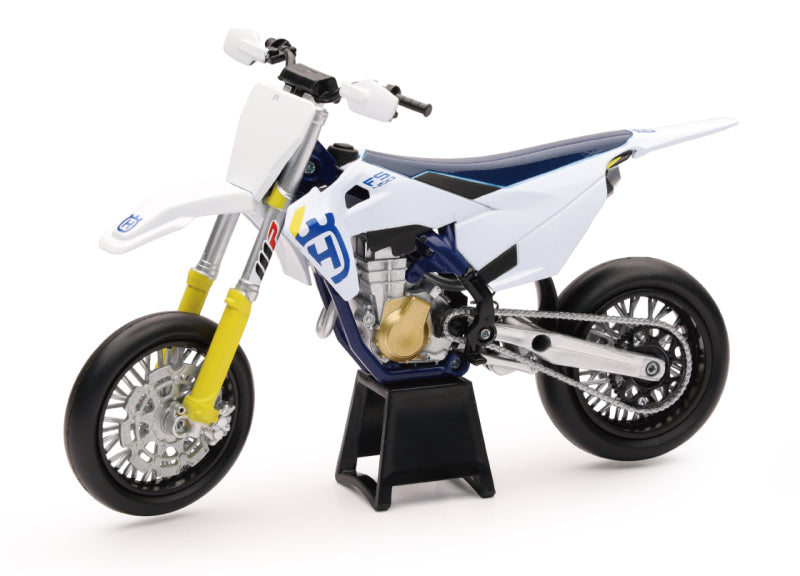 New Ray Toys Husqvarna FS450 Supermoto Scale Model - 1:12