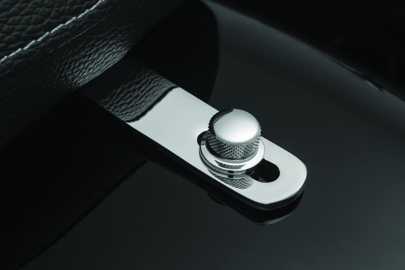 Kuryakyn Indian Quick Release Seat Screw for Scout and Chieftain Models – Chrome