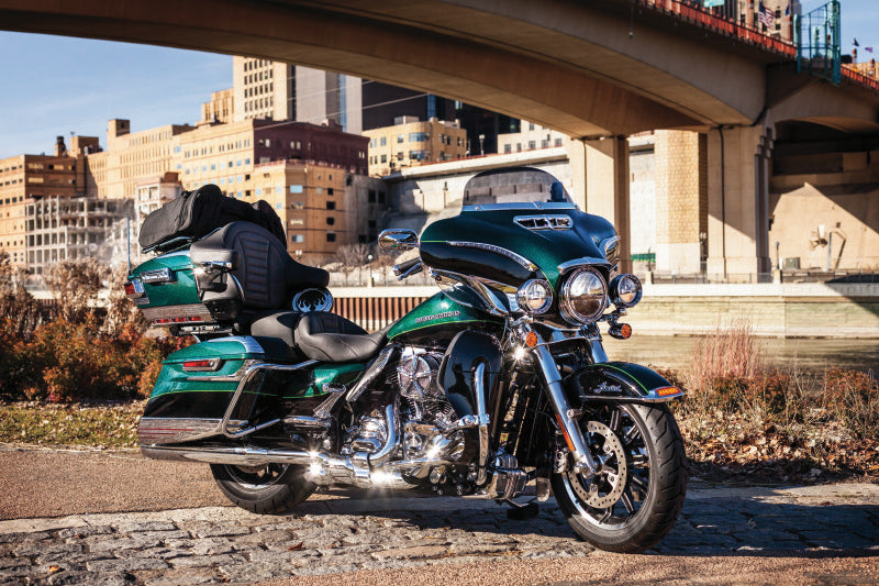 Kuryakyn Momentum Hitchhiker Trunk Rack Bag - Versatile Waterproof Storage for Powersports