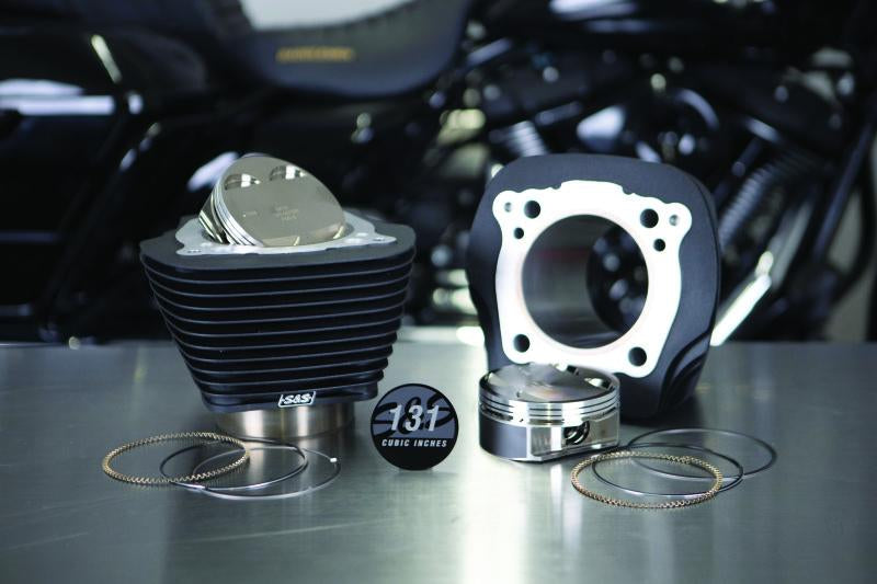 S&S Cycle 2007+ BT Big Bore Kit with 4.25-inch Bore for Milwaukee Eight Engines - Wrinkle Black Finish