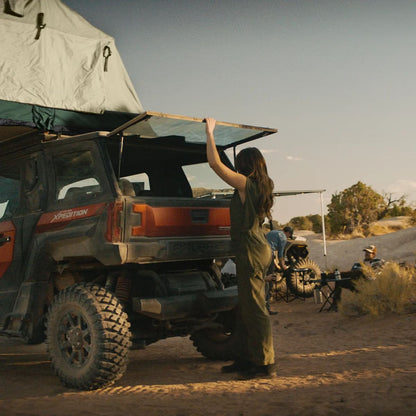 Polaris Xpedition Rear Glass Liftgate