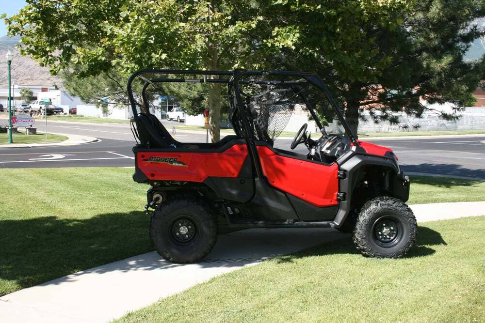 UTVMA '16-'24 Honda Pioneer 1000 Backseat & Roll Cage Kits