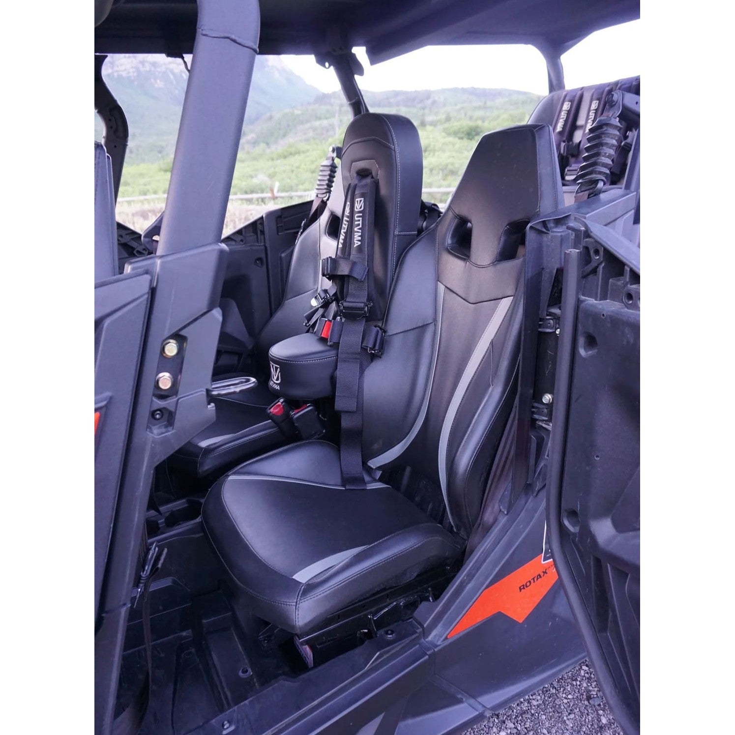 UTVMA '19-'25 Can-Am Maverick Sport Max Front & Rear Bump Seat